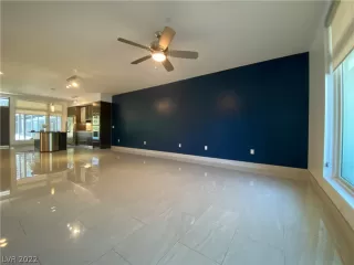 Photo #6: 2417983 Listing 