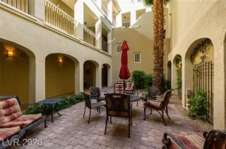 Photo #1: 2417988 Listing 