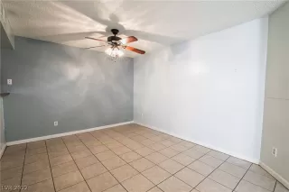 Photo #6: 2418019 Listing