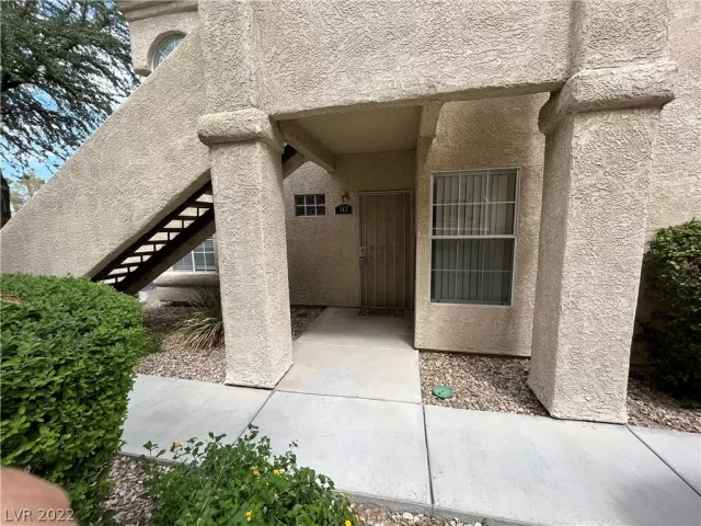 MLS: 2418027 Condo For Sale