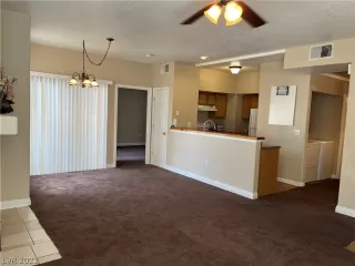 Photo #6: 2418027 Listing 