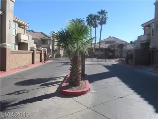 Photo #1: 2418047 Listing 