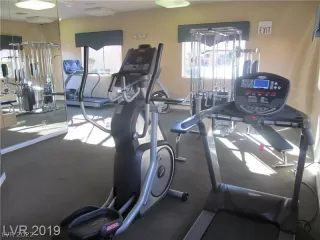 Photo #5: 2418047 Listing 