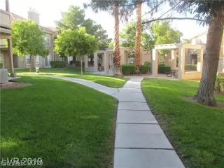 Photo #6: 2418047 Listing 