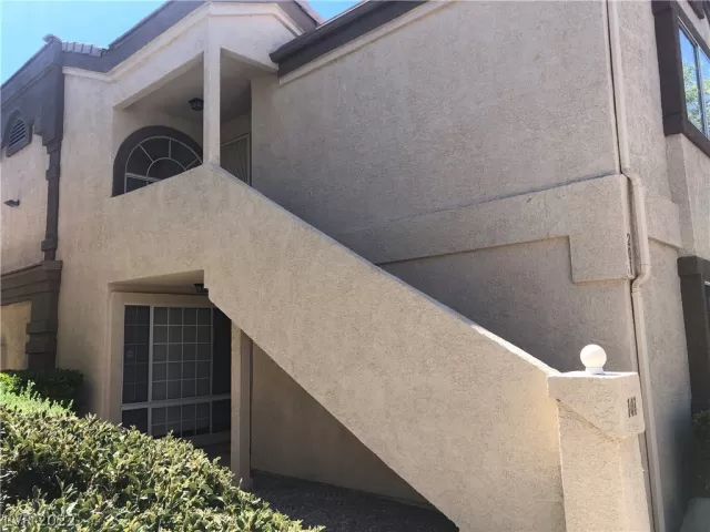 MLS: 2418072 Condo For Sale