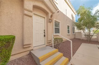 Photo #1: 2418100 Listing 