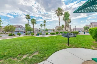 Photo #4: 2418100 Listing 