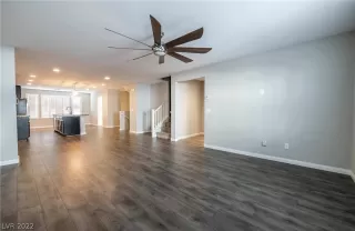 Photo #4: 2418108 Listing 