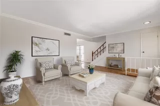 Photo #2: 2418156 Listing