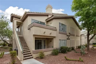 Photo #1: 2418179 Listing 