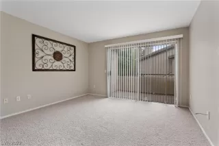 Photo #3: 2418179 Listing 