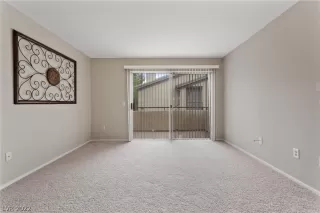 Photo #4: 2418179 Listing 