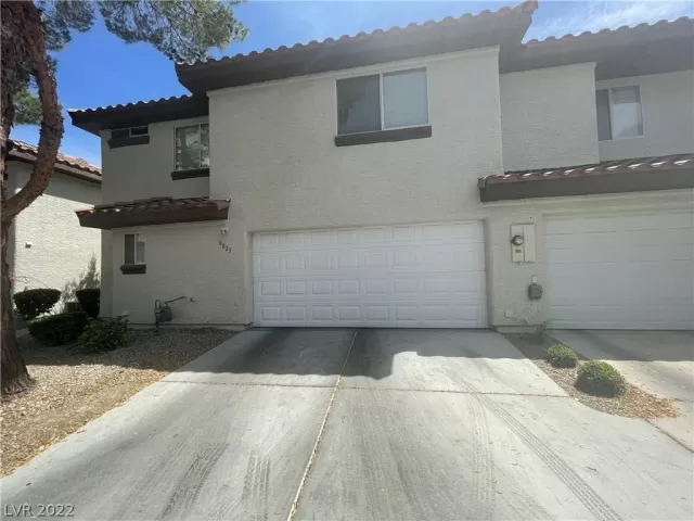 MLS: 2418200 Condo For Sale