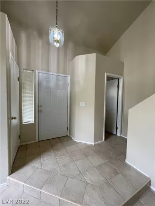 Photo #3: 2418200 Listing 