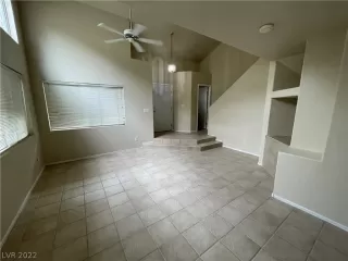 Photo #5: 2418200 Listing 