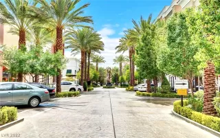 Photo #1: 2418257 Listing