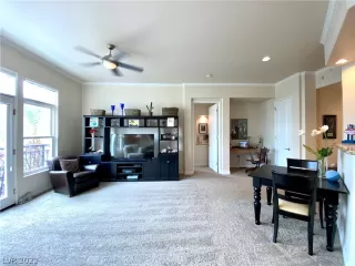 Photo #2: 2418257 Listing