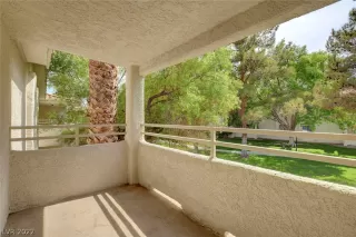 Photo #1: 2418276 Listing 