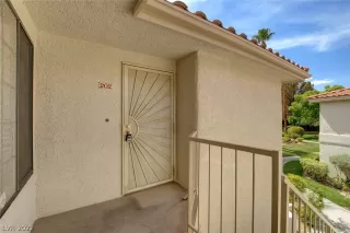 Photo #4: 2418276 Listing 