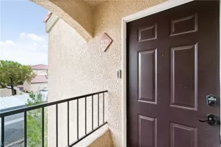 Photo #2: 2418309 Listing 