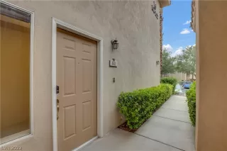 Photo #1: 2418319 Listing