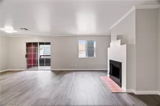 Photo #6: 2418324 Listing 