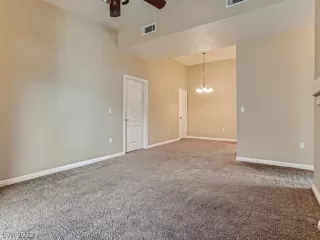 Photo #4: 2418375 Listing 