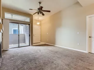 Photo #6: 2418375 Listing 