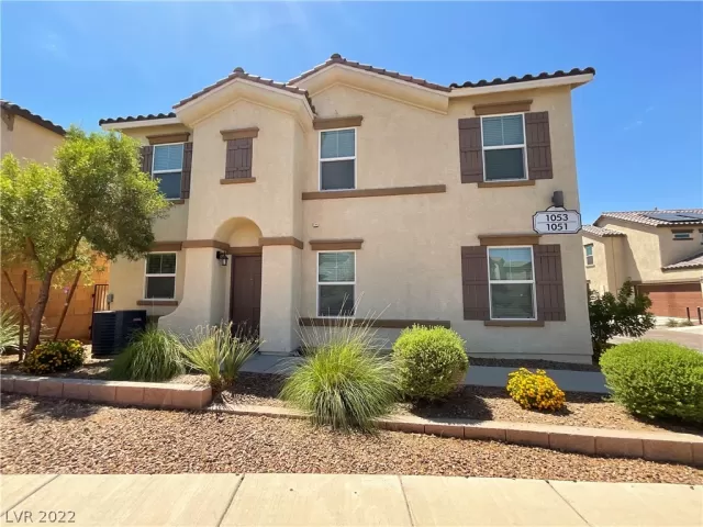 MLS: 2418378 Condo For Sale