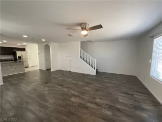 Photo #1: 2418378 Listing 