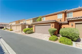 Photo #1: 2418456 Listing