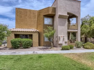 Photo #2: 2418467 Listing