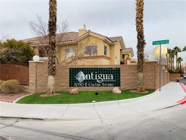 MLS: 2418486 Condo For Sale