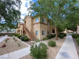 Photo #4: 2418486 Listing 