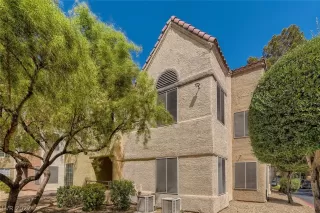 Photo #2: 2418506 Listing 