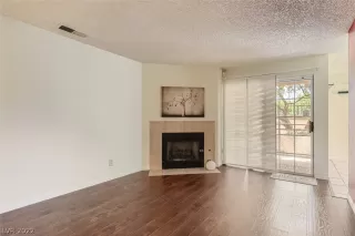 Photo #4: 2418506 Listing 