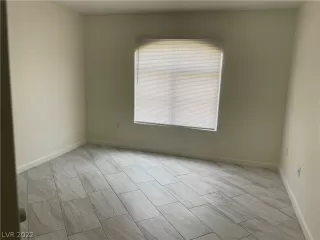 Photo #2: 2418508 Listing 