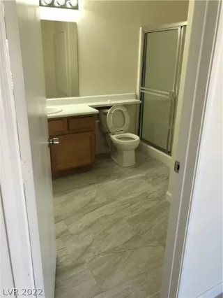 Photo #4: 2418508 Listing 