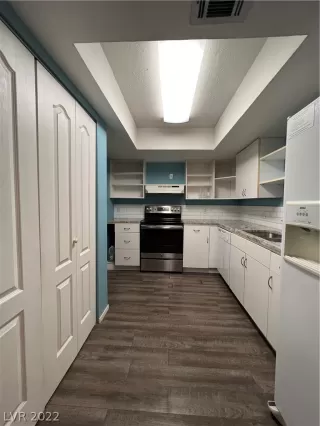 Photo #1: 2418545 Listing 