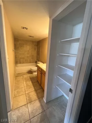 Photo #3: 2418545 Listing 