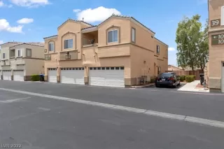 Photo #2: 2418644 Listing 