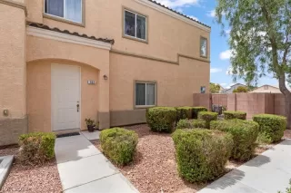 Photo #3: 2418644 Listing 