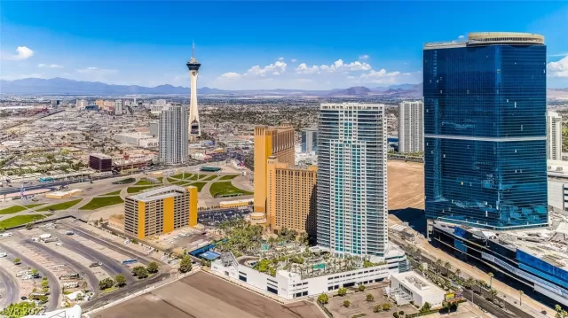 MLS: 2418645 Condo For Sale