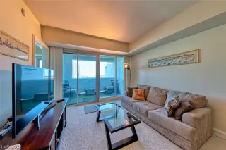 Photo #2: 2418645 Listing