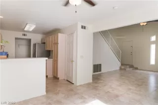 Photo #5: 2418658 Listing 