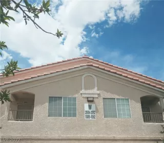 Photo #1: 2418661 Listing