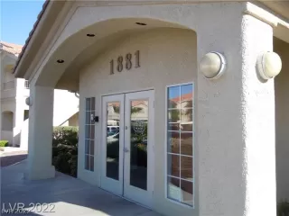 Photo #3: 2418661 Listing