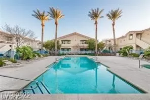 Photo #6: 2418661 Listing