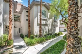 Photo #2: 2418664 Listing 