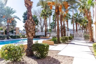 Photo #5: 2418666 Listing 